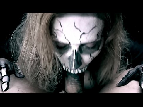 ❤️ Demon ti fi souse kòk chante ak bouch nwa li ak vale kom. ❤️❌ Porno vk nan nou ﹏
